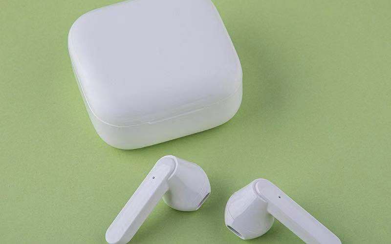 藍(lán)牙耳機耳殼為什么要采用用抗UV ABS材料