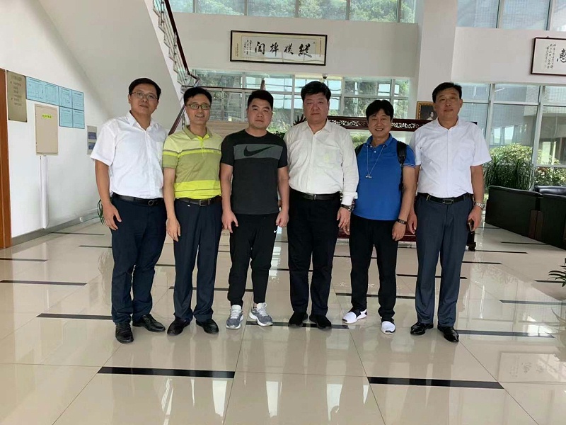 中新華美同客戶青島國恩科技股份有限公司拜訪鎮(zhèn)江奇美，洽談塑料原材料供應(yīng)細(xì)節(jié)